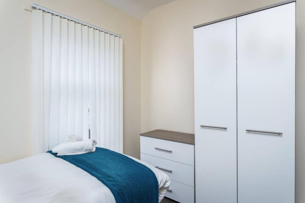 Sleeps 5, Smart Tv'S In Bedrooms สวอนซี ภายนอก รูปภาพ